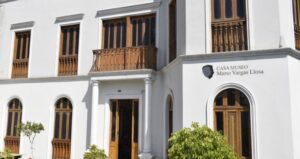 casa museo mario vargas llosa arequipa mesa 247